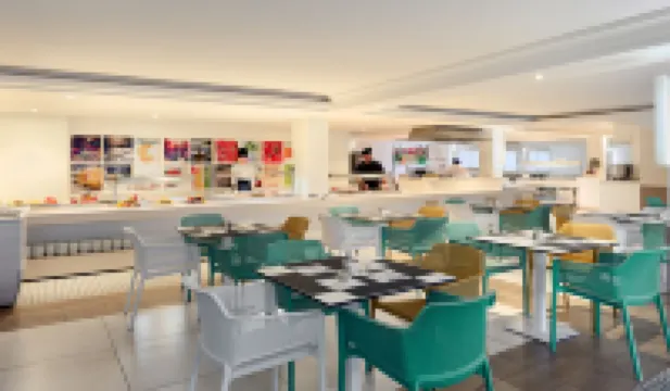 競技場海灘住宿