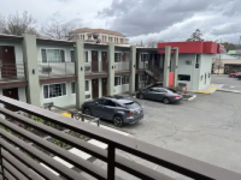 Days Inn by Wyndham Chico Hotels in Chico