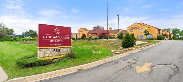 Chicago Club Inn & Suite Hotels in DuPage County