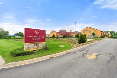 Chicago Club Inn & Suite Hotels in Westmont