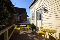 哈德森巢穴飯店