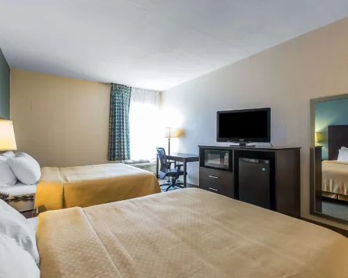 Quality Inn Hotels in Fitzgerald