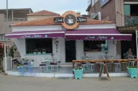 Cunda Mavi Otel - Adults Only Hôtels à : Mithatpasa Mahallesi