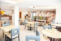美居套房飯店-斯普林菲爾德 IL - 早餐
