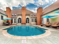 Pleasanton Courtyard B&B Hotels in Fayette County