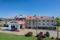 Holiday Inn Express & Suites Magee Hotels in Mount Olive