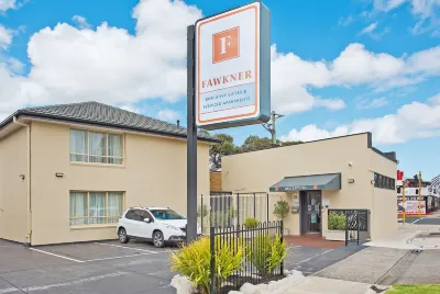 Fawkner Executive Suites & Serviced Apartments Hotels near Campbellfield Market