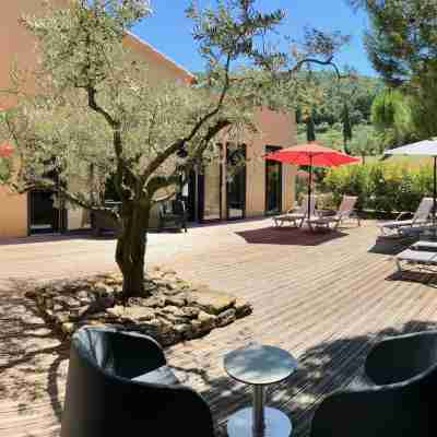 Clos Saint-Michel Resort & Spa Hotel Exterior