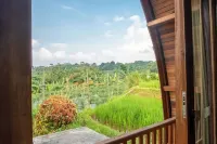 TwoSpaces Living at deRos Resort & Cafe, Bogor - pemandangan pegunungan