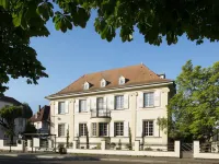 Boutique Hotel des XV Hotels near Le Jardin des Deux Rives