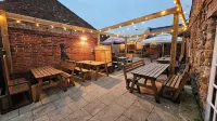 The Crown Aldbourne Hotels in Froxfield