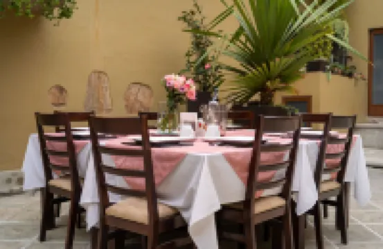 Casa de las Flores Hotel