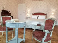 Château de Perpezat Hotels in Mareugheol