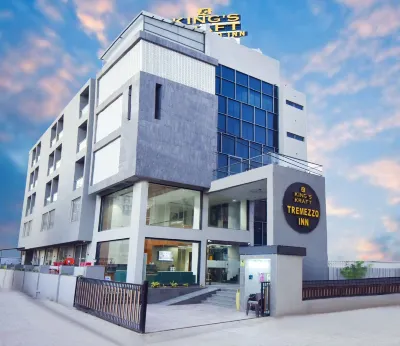 Kings Kraft Tremezzo Inn, Somnath Hotel in zona Somnath Mahadev Temple