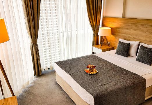 오지기트 호텔 전경