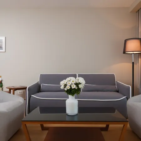 Residence by Vestibul Palace