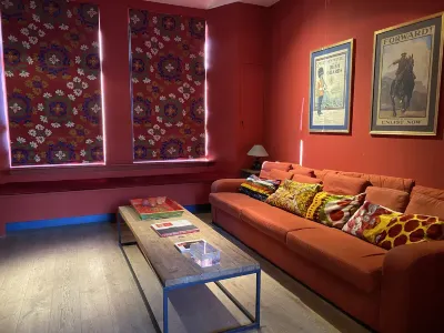 Menin Gate House  1 Hotels near Hostellerie Saint-Nicolas