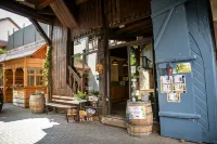 Le Hameau d'Eguisheim - Chambres d'hôtes & Gîtes Hotels in Wettolsheim