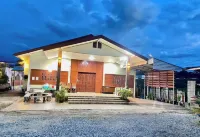 BaanKhunTong Chiang Khan Отели в г. 