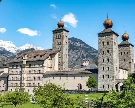 Hotel de Londres Hotels in Brig