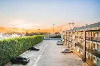 Gateway Inn Gardena Los Angeles South - parking