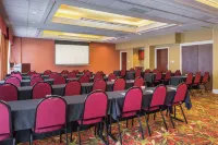 Hampton Inn & Suites Charlotte-Arrowood Rd.