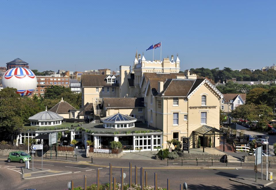 Royal Exeter Hotel