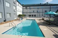 MainStay Suites Knoxville Airport - Pool
