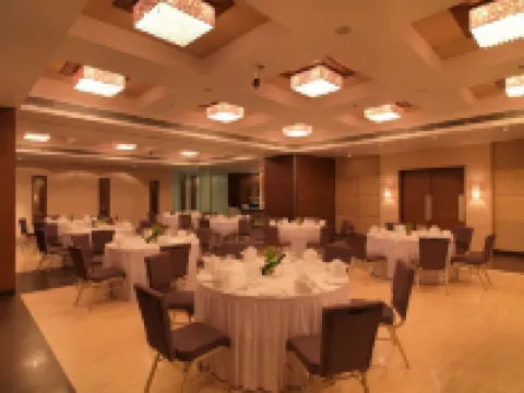 Spree Shivai Hotel Pimpri Hotels in Chinchvad