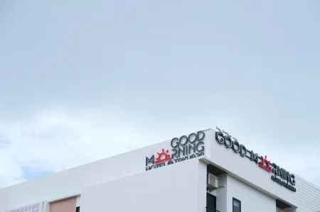 Good Morning Hotel at TakuaPa Отели в г. Такуа Па