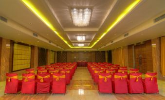 Chanakya Bnr Hotel