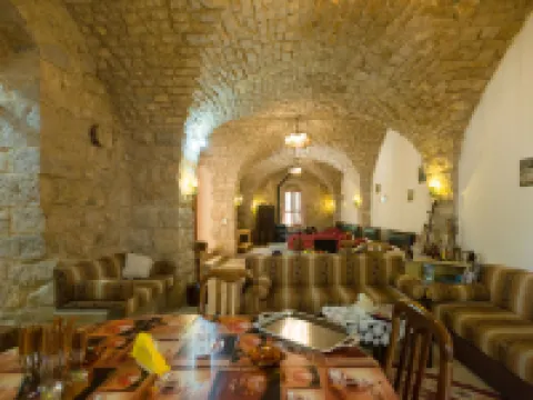 Boustany Guest House - Hostel Hotels in Barouk
