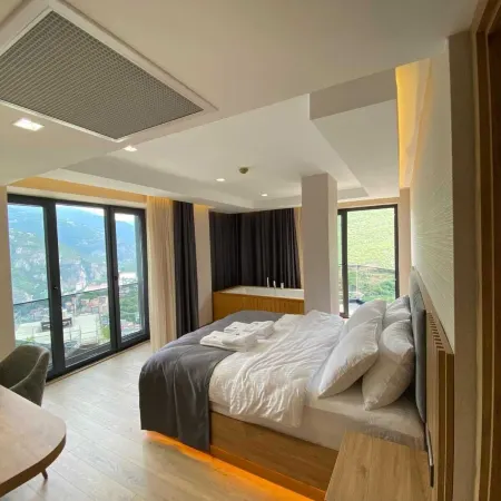 Ladur Resort Hotel