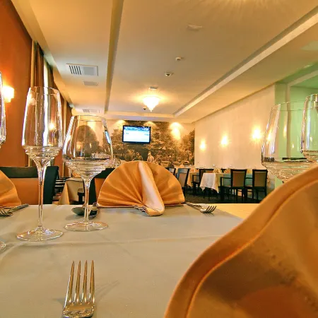 Hotel Crystal