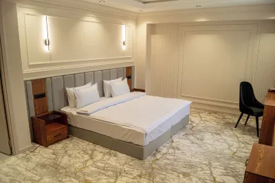 Meridian Plaza by Reikartz Hotels near Qo‘sh hovuz masjidi