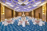 The Leela Ambience Convention Hotel Delhi Hotels in Delhi