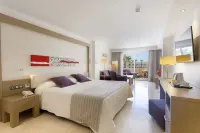 Hipotels Playa la Barrosa - Adults Only Hotels in Urbanización Novo Santi Petri