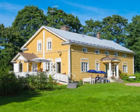Koivulan Kartano Hotels in Lohja