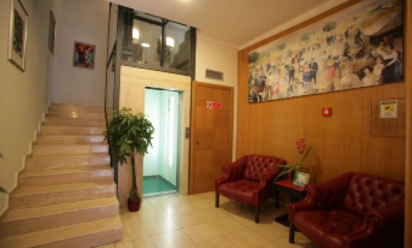 Hotel Piazza Marconi - Housity