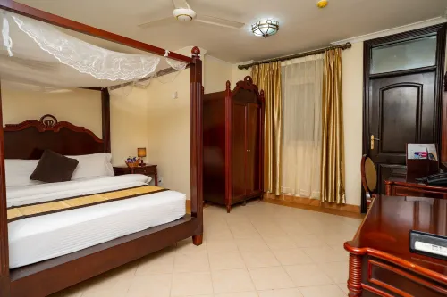 Island Paradise Inn