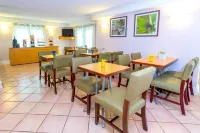 La Quinta Inn by Wyndham Clute Lake Jackson - breakfast