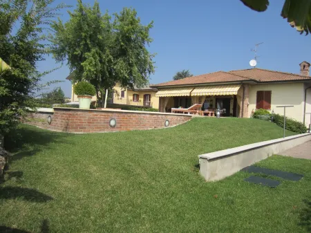 Marinella B&B Отели в г. Дорно