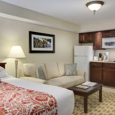 Bluegreen Vacations Patrick Henry Square, an Ascend Collection Resort