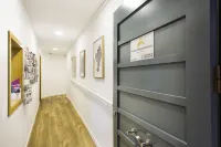 Amister Apartments