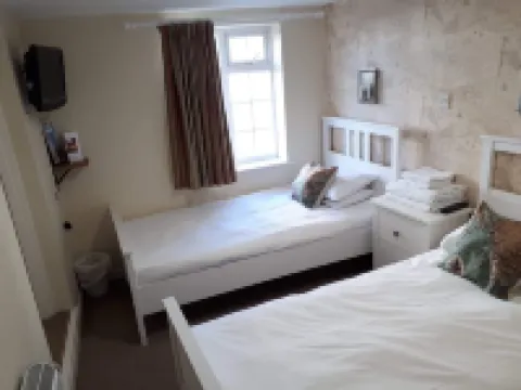 더 앵커 인 카우즈