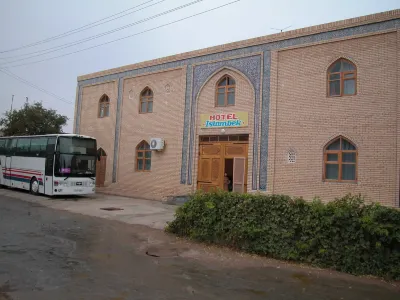 Islambek Hotel & Travel Hotel a 