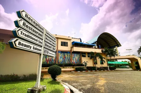 City Golf Resort Hotel