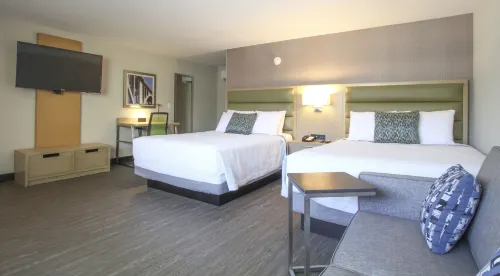 GreenTree Pasadena Hotels in South Pasadena