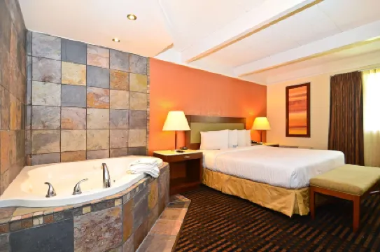 Lexington Inn & Suites NW Chicago Elgin