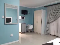Vakhusi Bed and Breakfast - parking